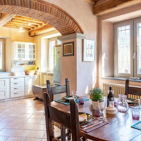 Villa Fenice - Elegant Country House Борго-а-Моццано Экстерьер фото